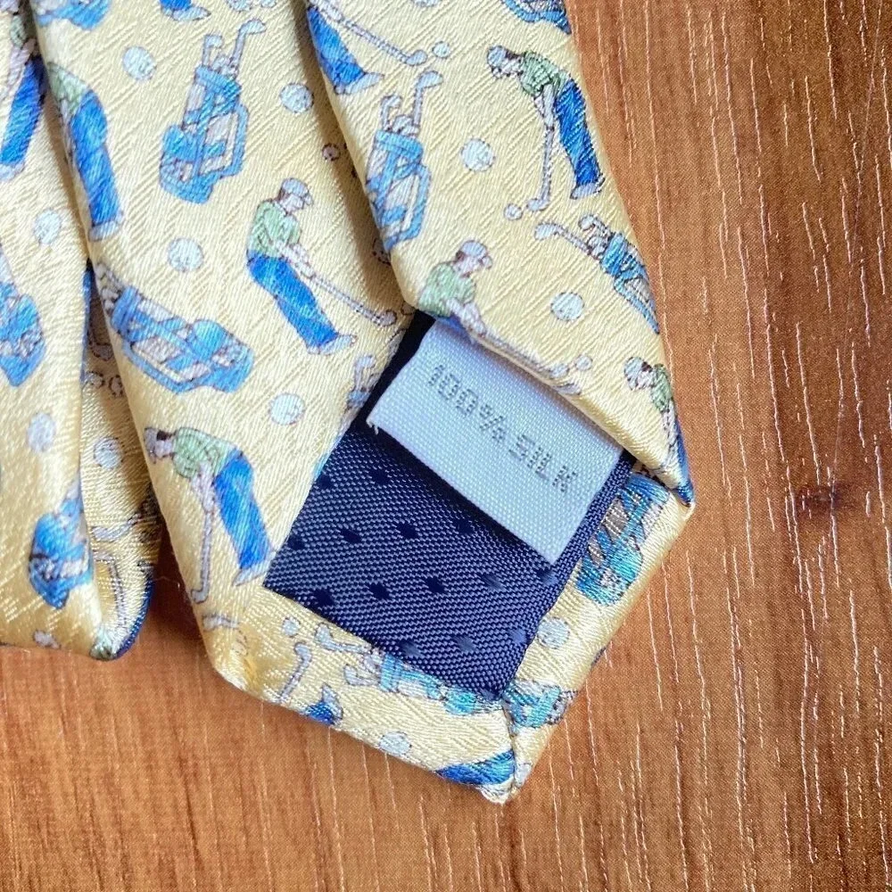 Pierre Cardin Silk Novelty‎ Neck Tie featuring Golfers, Clubs and Golf Balls